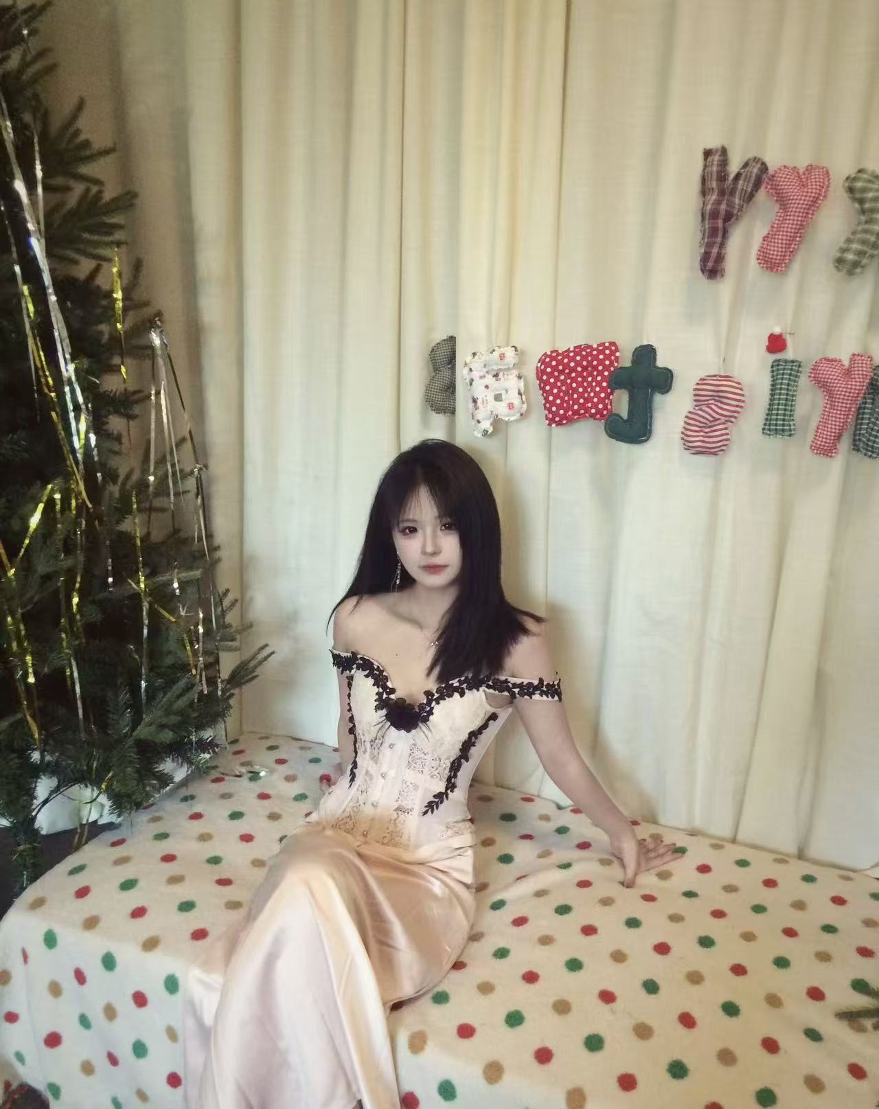 中国🇨🇳72号QQ美丽少女12:00-24:00 第2张图