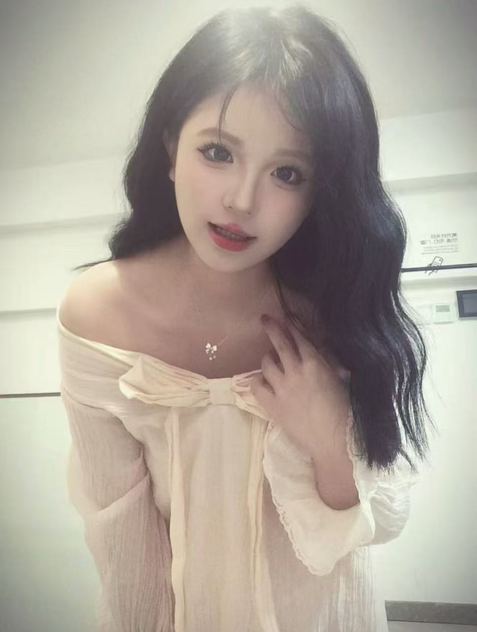 中国🇨🇳72号QQ美丽少女12:00-24:00 第3张图